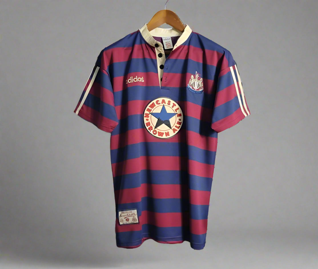 Retro Newcastle 1995/96 Away Jersey-good