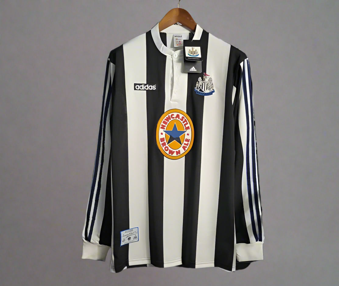 Retro Newcastle 1995/97 Long Sleeve Home Jersey-very good