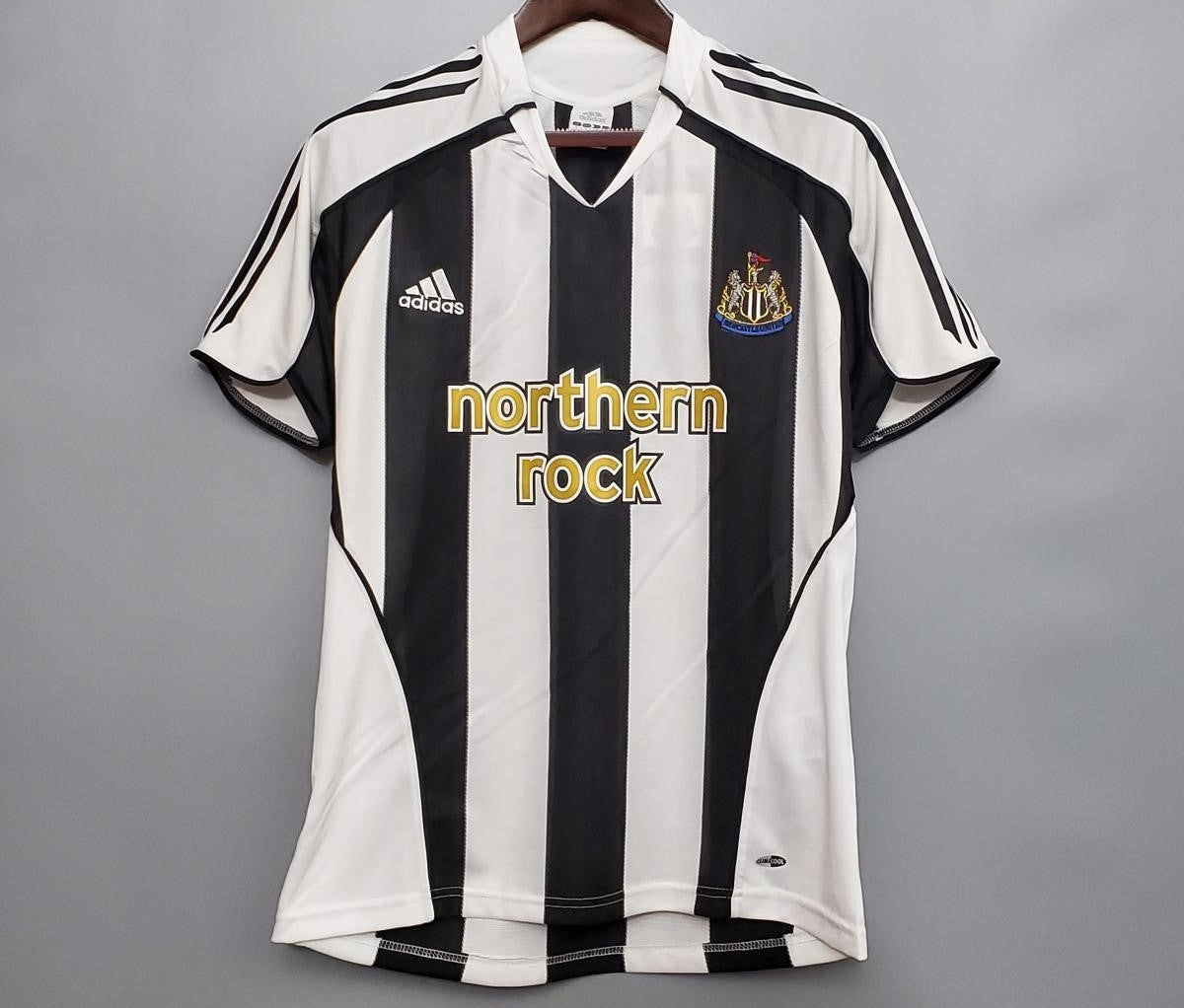 Retro Newcastle 2005/06 Home Jersey-very good