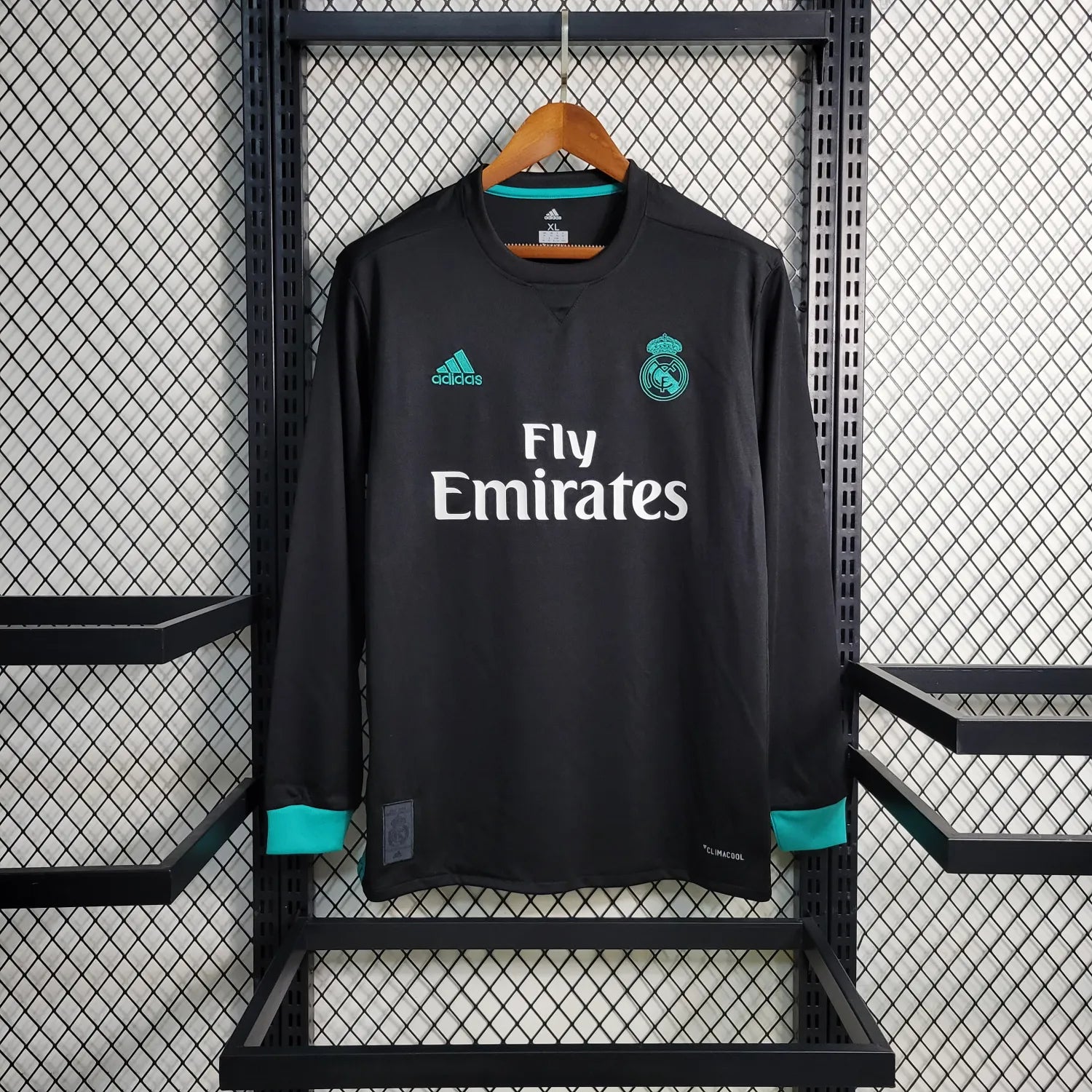 Retro Real Madrid 2017/18 Long Sleeve Away Jersey