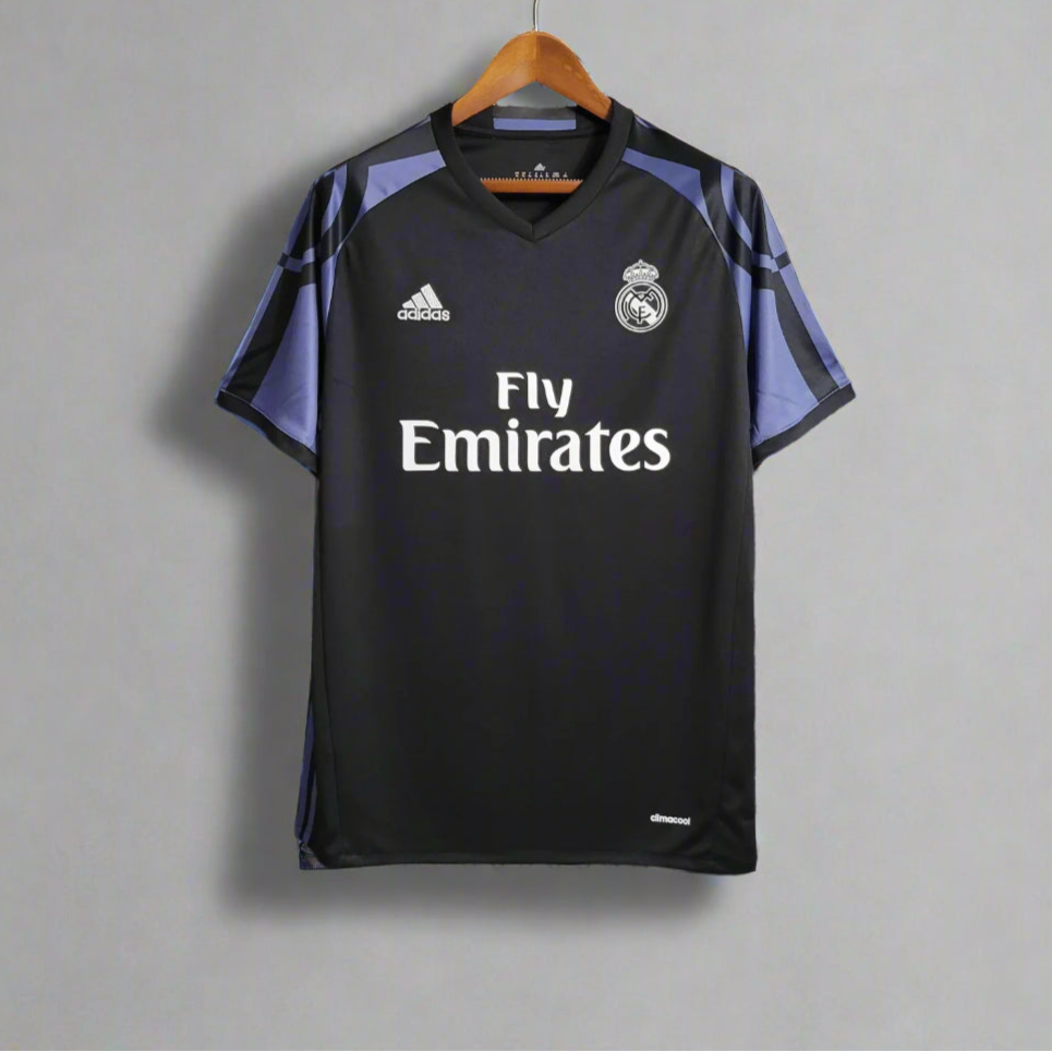 Retro Real Madrid 2016/17 Third Jersey