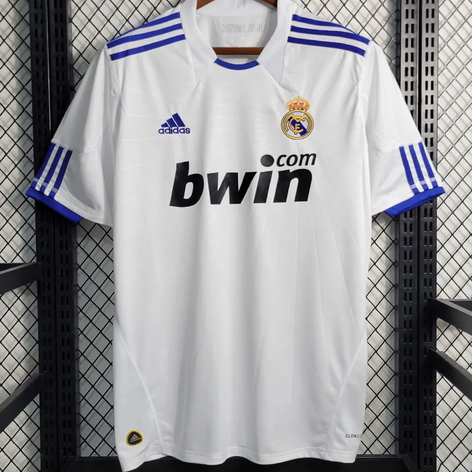 Retro Real Madrid 2010/11 Home Jersey