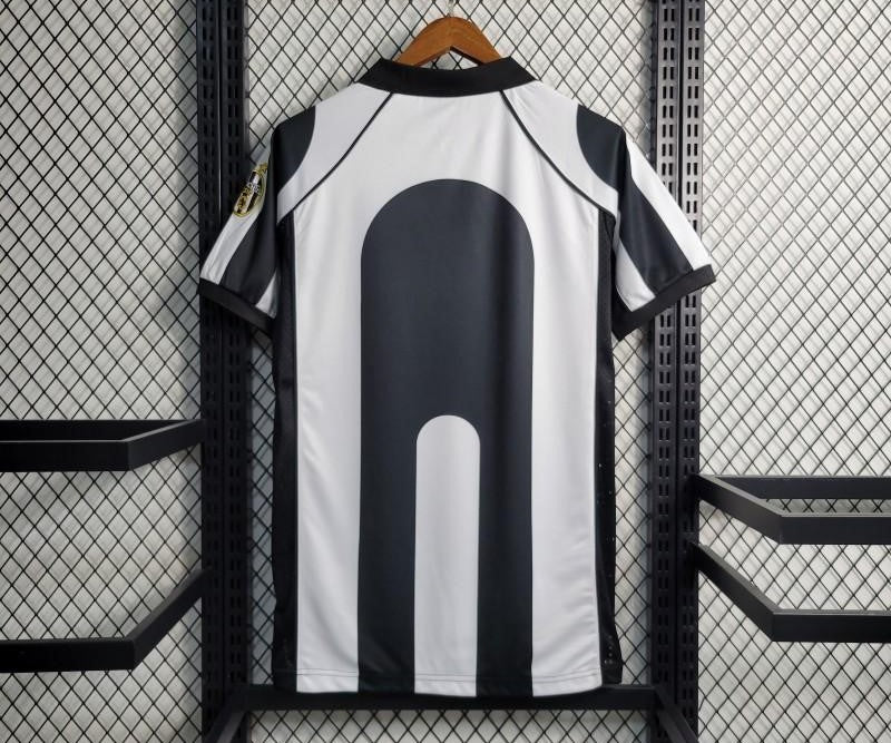 Retro Juventus 1997/98 Home Jersey