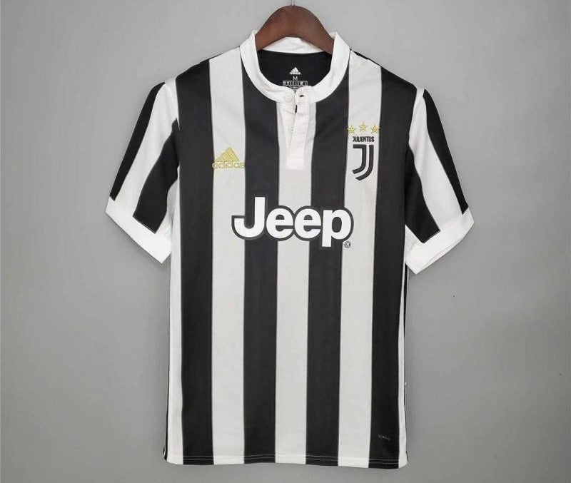 Retro Juventus 2017/18 Home Jersey