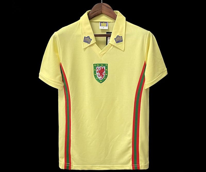 Retro Wales 1976/79 Away Jersey