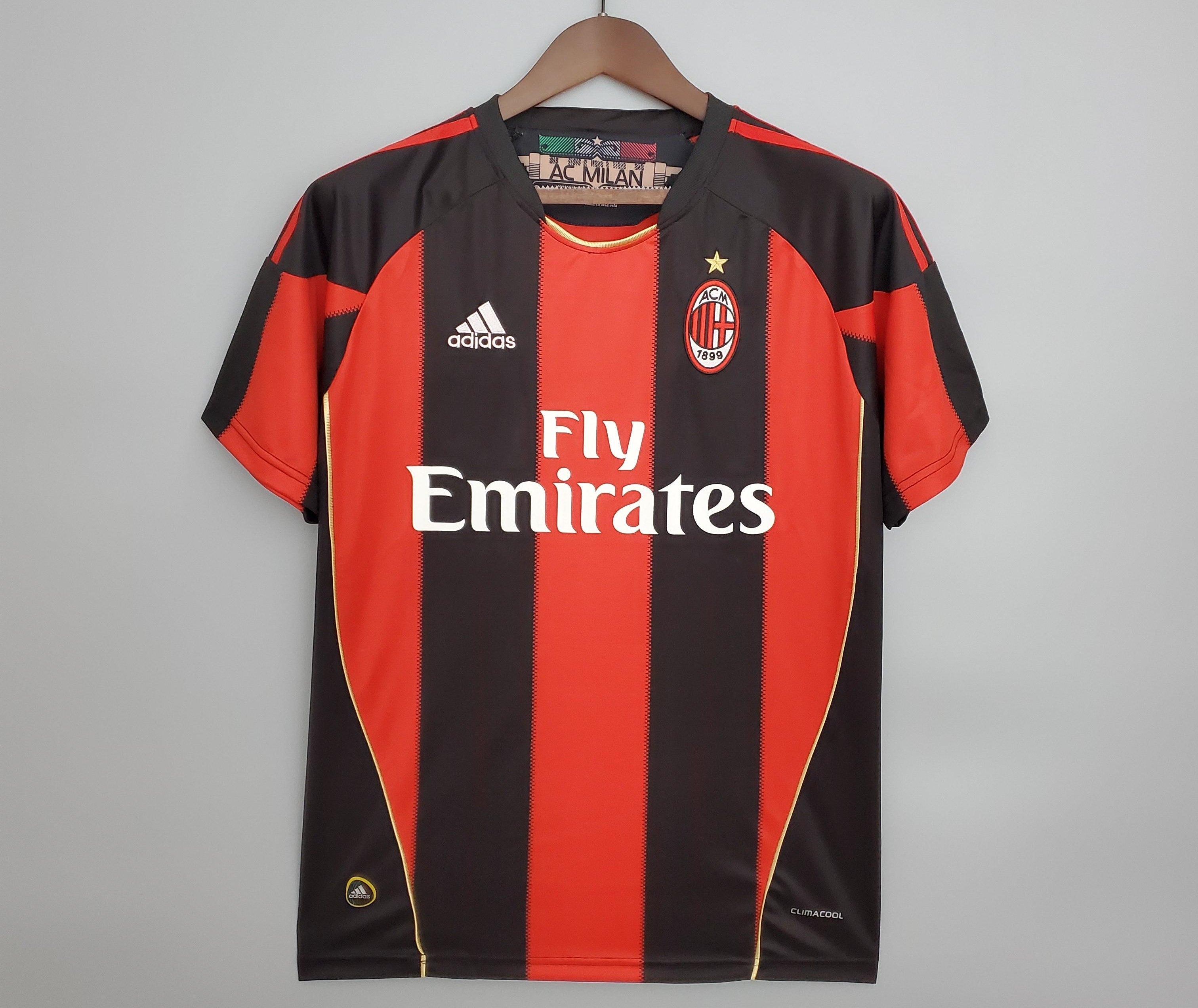 Retro AC Milan 2010/11 Home Jersey